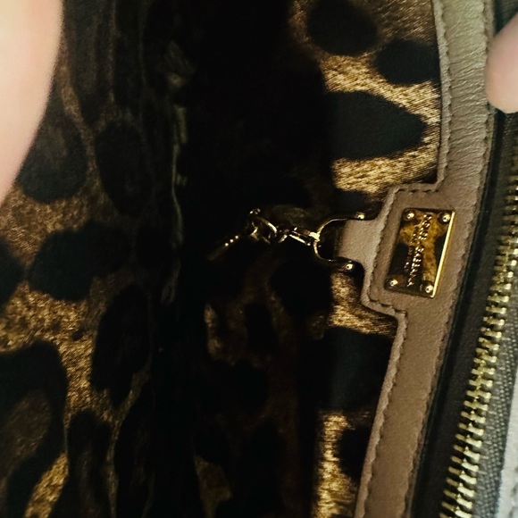 Dolce & Gabbana Clean Taupe Vitello Calf Leather Top Handle Crossbody BB5575 - Picture 10 of 17